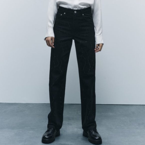 NWT STRAIGHT CUT MID- HIGH RISE RHINESTONE BLACK JEANS ZW COLLECTION - Picture 4 of 10